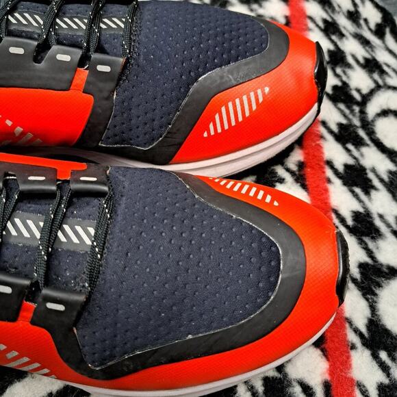 Athletic_Shoes